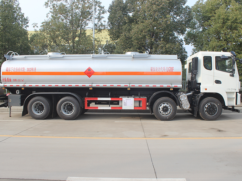 東風(fēng)24立方SCS5320GRYEQ6易燃液體罐式運(yùn)輸車(chē)